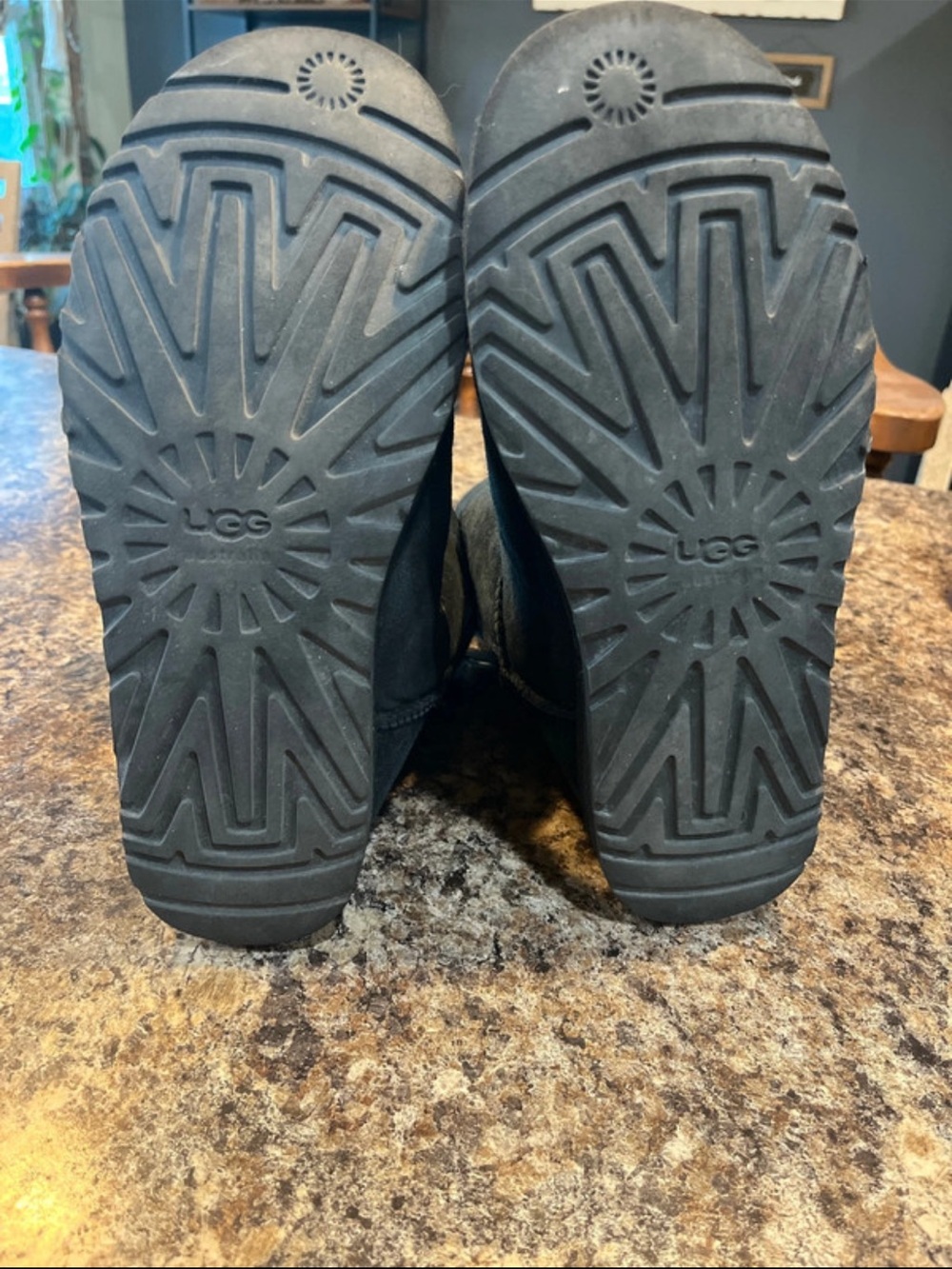 UGG Boots - Picture 5 of 6
